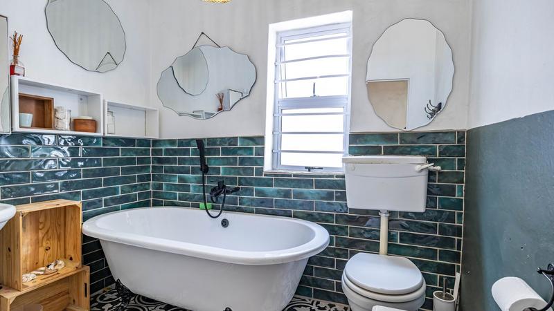 2 Bedroom Property for Sale in Woodstock Upper Western Cape